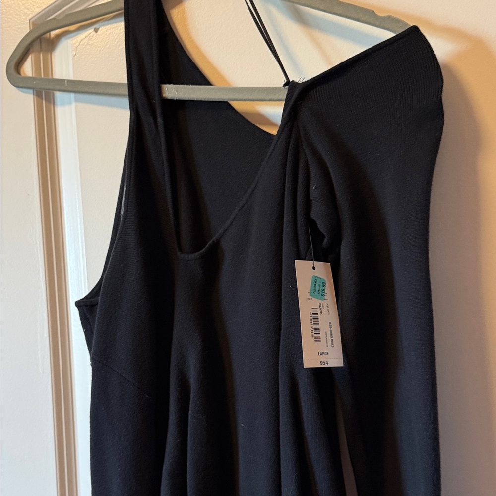 Black Sleeveless Knit Top